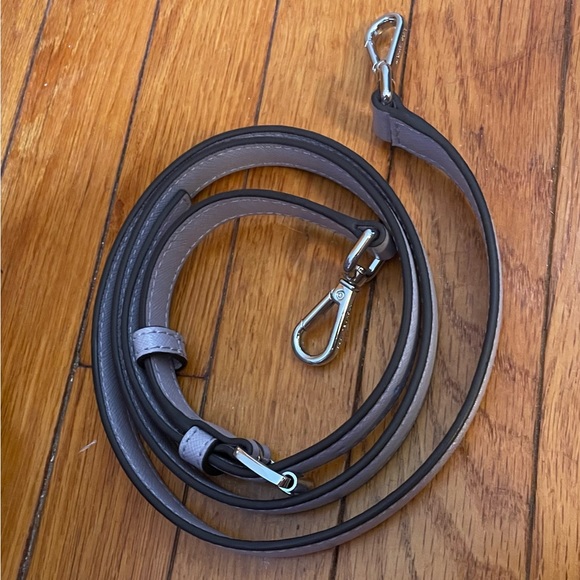 Michael Kors Handbag - Picture 4 of 6